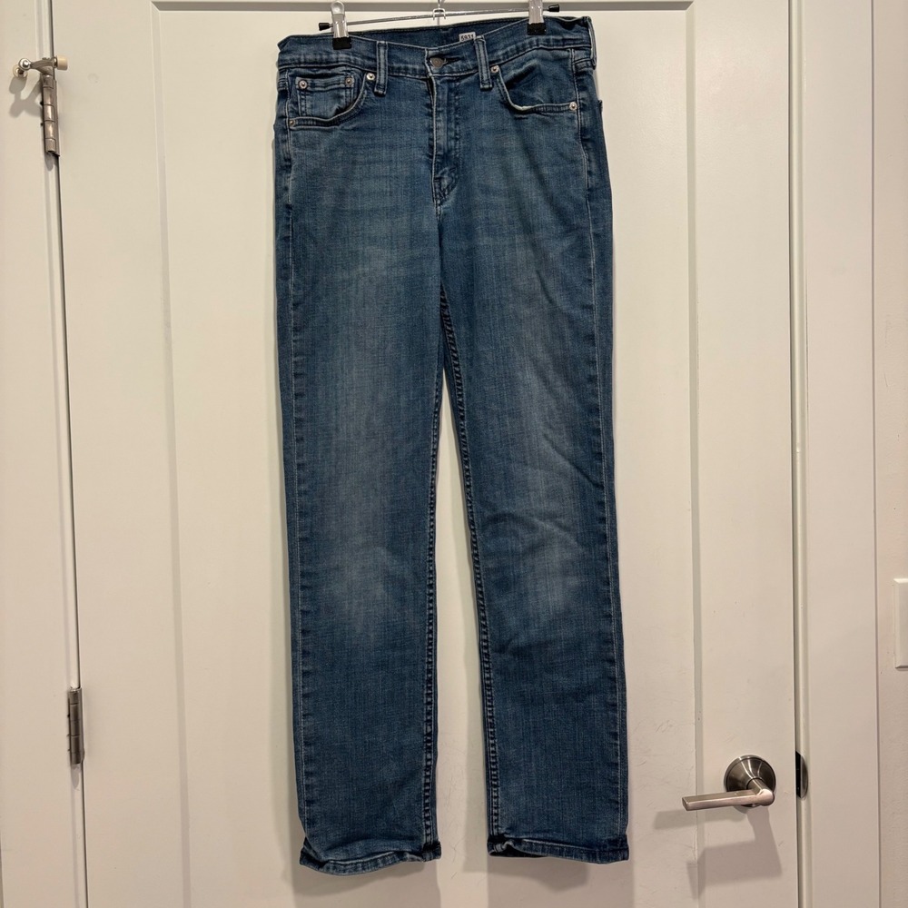 Levis 514 Straight Fit Jeans Mens 30x32 Medium Wash Blue Denim Pants